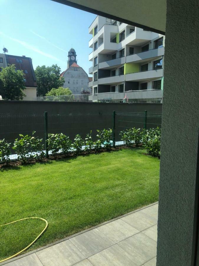 Garden Apartman Radnica - Private Parking Included Kosice Exterior photo