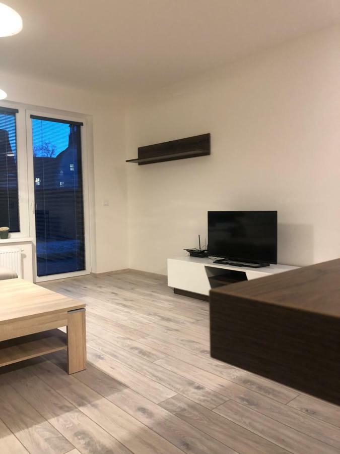 Garden Apartman Radnica - Private Parking Included Kosice Exterior photo